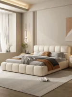 سرير نوم من جلد بتصميم بسيط