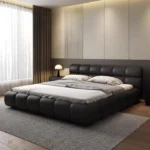 سرير نوم من جلد بتصميم ايطالي