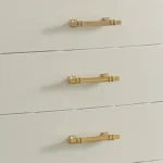 ⁦غرفة نوم كلاسيكية فاخرة بأناقة لا تضاهى⁩ - الصورة ⁦15⁩