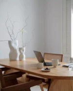 ⁦طاولة طعام خشب مع كراسي⁩ - الصورة ⁦5⁩