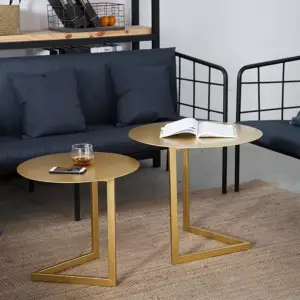 طاولات قهوة فولاذية بتصميم حديث و مبتكر