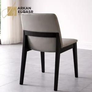 طاولة طعام رخام شيك مع كراسي