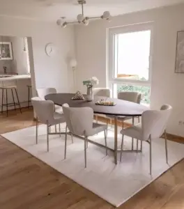 طاولة طعام دائرية تصميم ايطالى مميز
