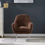 كرسي مودرن مخملي بمسند ذراعين
