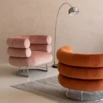 كرسي فخم مريح وتصميم شيك