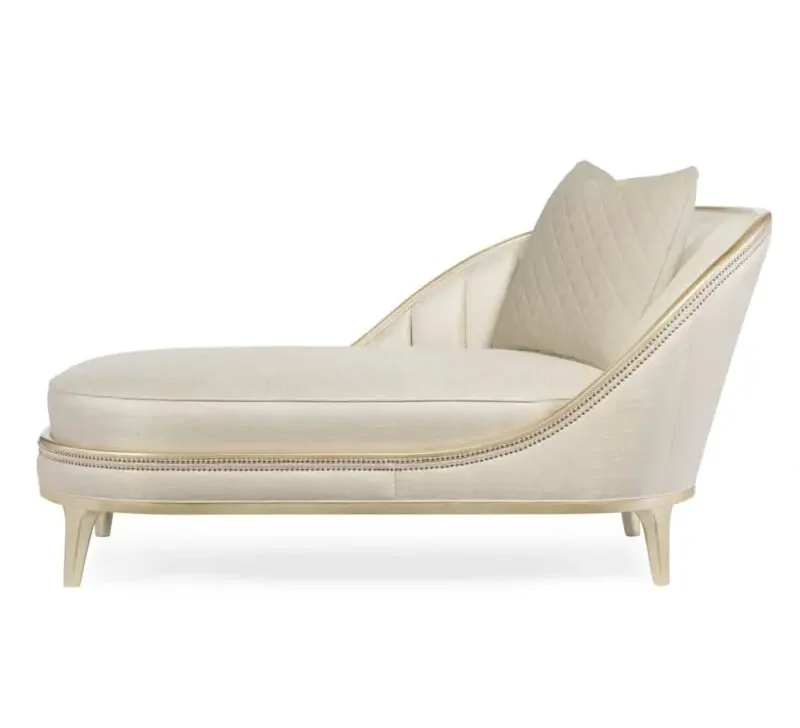 كرسي استرخاء كلاسيك امريكى التصميم