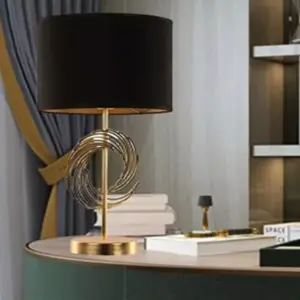 مصباح جانبي شيك مميز و فخم