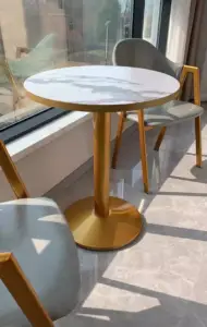 | طاولة قهوة بتصميم اسباني