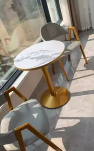 | طاولة قهوة بتصميم اسباني