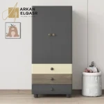 خزانة ملابس بسيطة وشيك