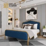 سرير معدني مبطن