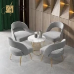 طاولة بتصميم حديث مع كراسى شيك