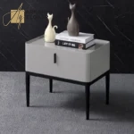 طاولة جانبية