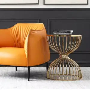 | طاولة جانبية