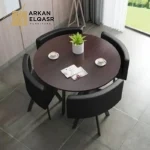 طاولة طعام مع اربع كراسي بتصميم مميز