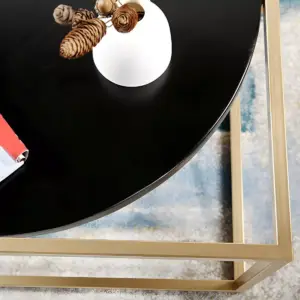 طاولة قهوة بتصميم حديث