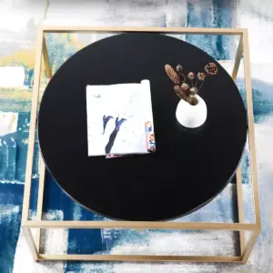 طاولة قهوة بتصميم حديث