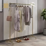 ⁦علاقة ملابس تصميم عصري⁩ - الصورة ⁦2⁩