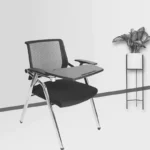 كرسي معدني بطاولة جانبية