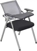 كرسي معدني بطاولة جانبية