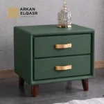 كمودينة بتصميم كلاسيكي مغطى بالجلد