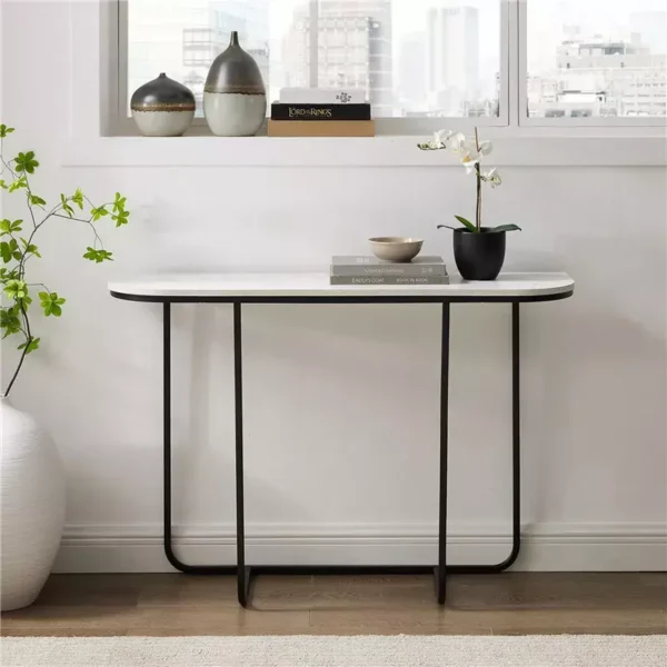 كونسول بتصميم أيطالى