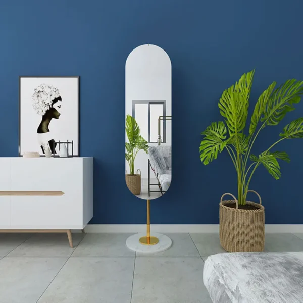 مرايا طويلة ذهبية بقاعدة رخامية