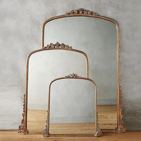 مرايا طويلة من تصميم كلاسيكي