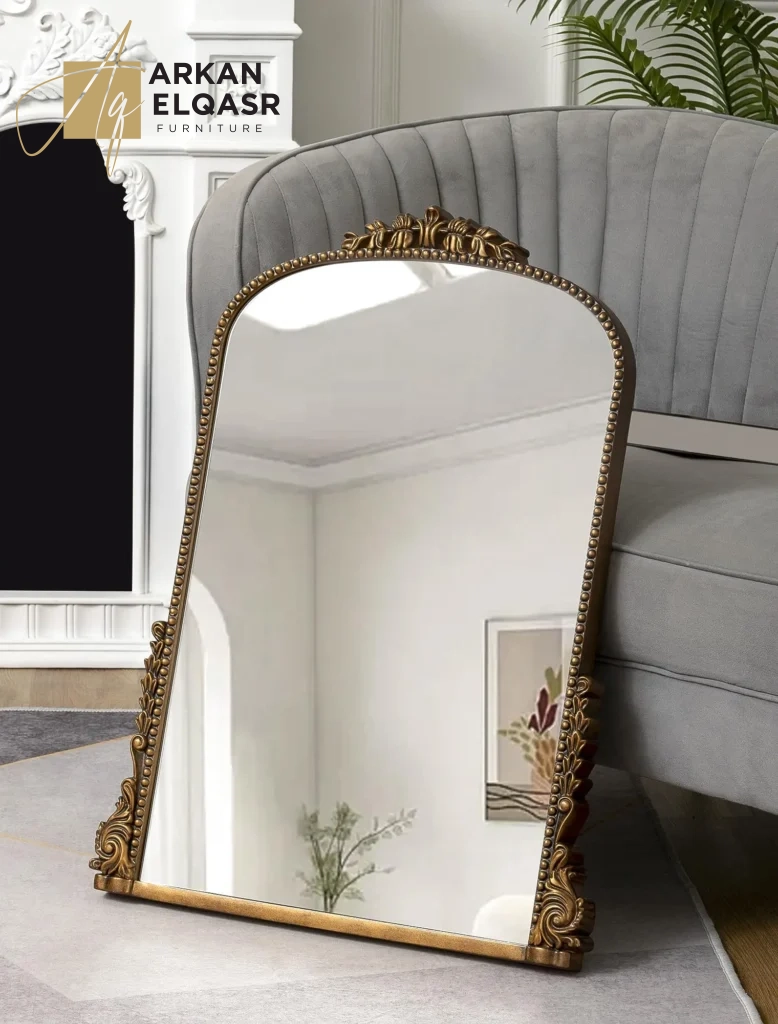 مرايا طويلة من تصميم كلاسيكي