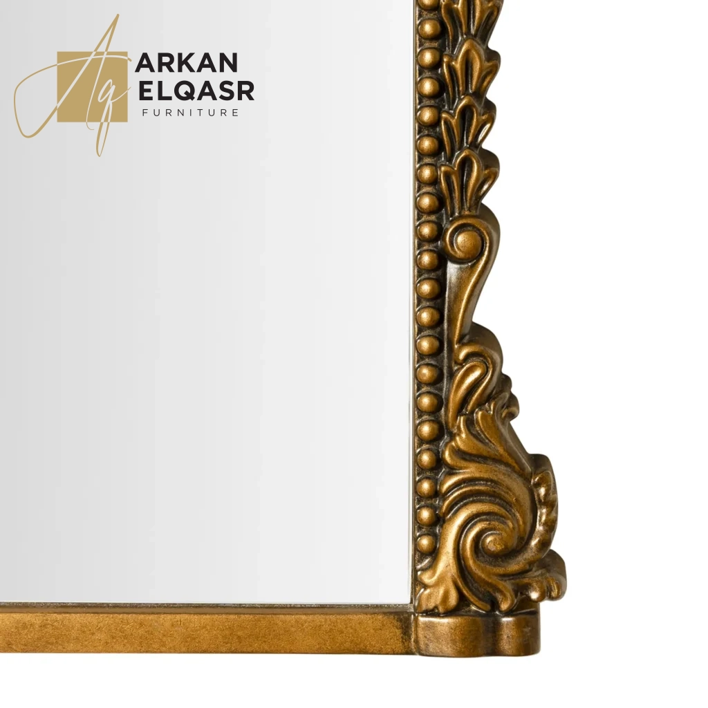 مرايا طويلة من تصميم كلاسيكي