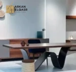 طاولة طعام بقاعدة مميزة