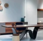 طاولة طعام بقاعدة مميزة