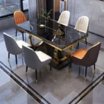 طاولة طعام فاخرة مع كراسي