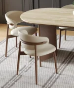 طاولة طعام مميزة مع كراسي