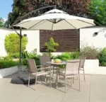 مظلة حديقة مخصصة للجلسات الخارجية