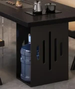 مكتب مع كرسي بتصميم ريفي