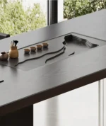 مكتب مع كرسي بتصميم ريفي