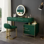 تسريحة مودرن شيك مع مقعد ومرآة