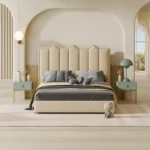 سرير بتصميم هولستر مع 2 كومودينة شيك