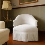 كرسي مفرد بتصميم كلاسيكي