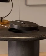 مكتب خشبي عصري أنيق