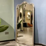 مرايا طويلة بتصميم فرنسي عتيق