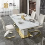 طاولة طعام مع كراسي بتصميم راقي