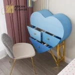 تسريحة غرفة نوم على شكل قلب