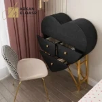 تسريحة غرفة نوم على شكل قلب