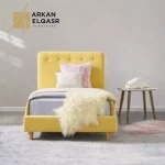 سرير أطفال مفرد مبطن بتصميم أنيق