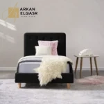 سرير أطفال مفرد مبطن بتصميم أنيق