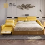 سرير مع كرسي وخزانات متعددة