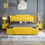 سرير ملكي بلمسات يدوية مع 2 كومودينة