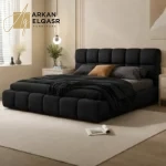 سرير نوم من جلد بتصميم بسيط